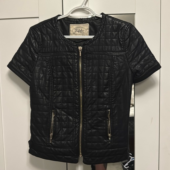 Faux Leather short sleeved jacket - Picture 1 of 4